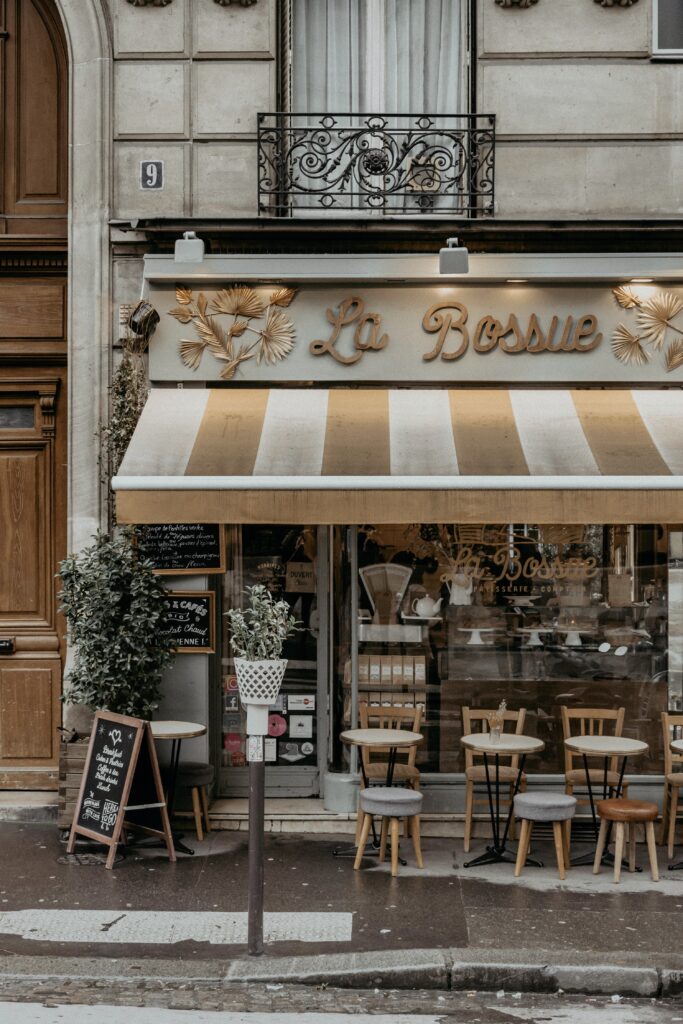 paris cafes